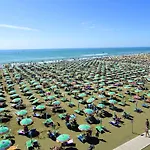 Enjoy Staying In Our Flat Appartement Bibione