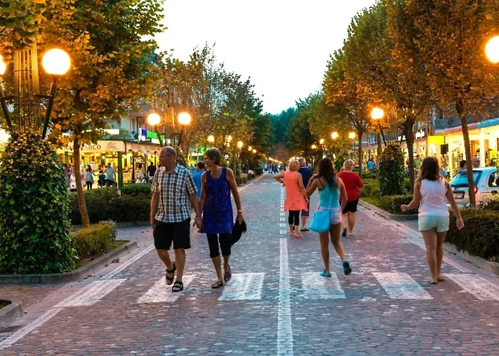 Enjoy Staying In Our Flat Apartment